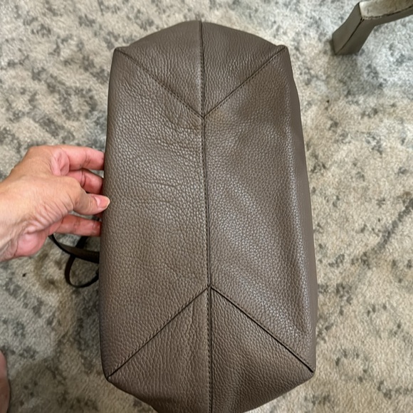 NWT Michael Kors Large Izzy Tote in Gray - Picture 6 of 7